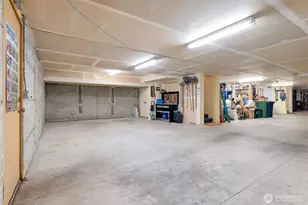 212 N 45th St, Seattle, WA 98103 - Photo 31