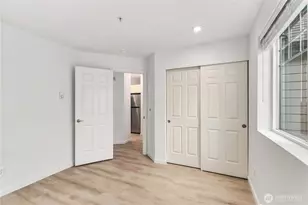 18501 SE Newport Way, Issaquah, WA 98027 - Photo 19