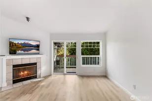 18501 SE Newport Way, Issaquah, WA 98027 - Photo 9
