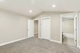 5943 36th Ave S, Seattle, WA 98118 - Photo 23