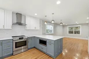 5943 36th Ave S, Seattle, WA 98118 - Photo 13