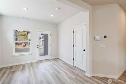 2153 Maple Street, Wenatchee, WA 98801 - Photo 13