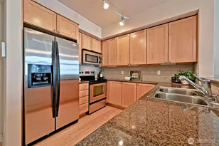 1501 Tacoma Ave S, Tacoma, WA 98402 - Photo 3