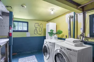 511 N 83rd St, Seattle, WA 98103 - Photo 33