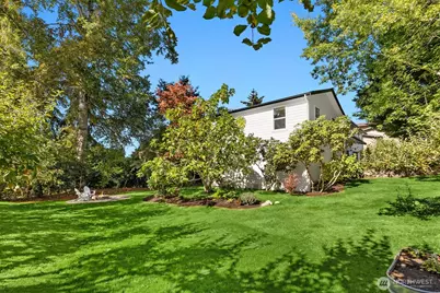 689 Pierce Court NW, Bainbridge Island, WA 98110 - Photo 37
