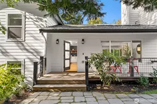689 Pierce Ct NW, Bainbridge Island, WA 98110 - Photo 3