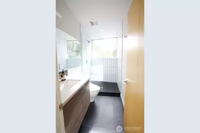 9109 Cyrus Avenue NW, Seattle, WA 98117 - Photo 25