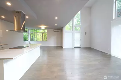 9109 Cyrus Avenue NW, Seattle, WA 98117 - Photo 9