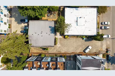2108 NE 85th Street, Seattle, WA 98115 - Photo 9