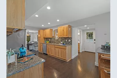 38322 SE Maple Street, Snoqualmie, WA 98065 - Photo 5