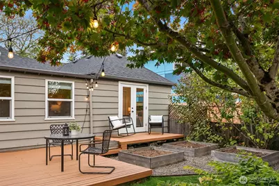 10944 23rd Avenue NE, Seattle, WA 98125 - Photo 19