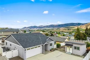 525 S Iowa Ave, East Wenatchee, WA 98802 - Photo 1