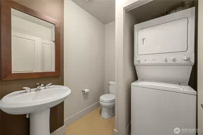 159 Denny Way #411, Seattle, WA 98109 - Photo 17