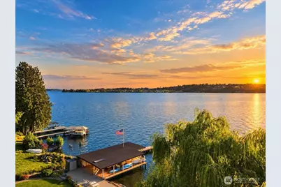 11545 Holmes Point Drive NE, Kirkland, WA 98034 - Photo 23