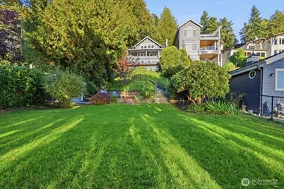 11545 Holmes Point Drive NE, Kirkland, WA 98034 - Photo 21