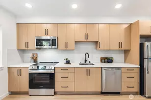 806 B S Rose St, Seattle, WA 98108 - Photo 7