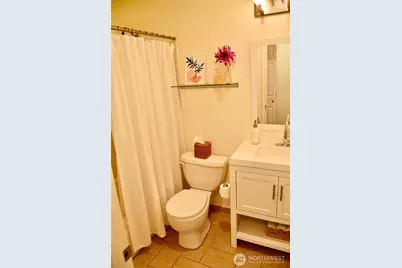 321 Bellevue Way SE #202, Bellevue, WA 98004 - Photo 15