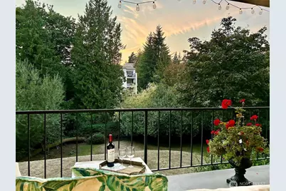 321 Bellevue Way SE #202, Bellevue, WA 98004 - Photo 1