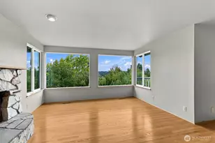15862 36th Ave NE, Seattle, WA 98155 - Photo 3