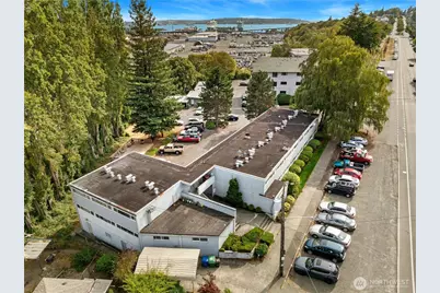 2600 Thorndyke Avenue W, Seattle, WA 98199 - Photo 1