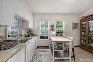 3852 Courtland Pl S, Seattle, WA 98118 - Photo 17