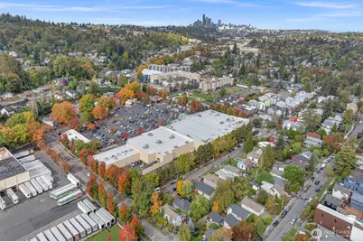 3852 Courtland Place S, Seattle, WA 98118 - Photo 35