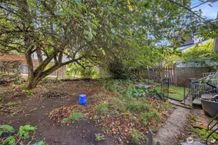 3852 Courtland Pl S, Seattle, WA 98118 - Photo 29