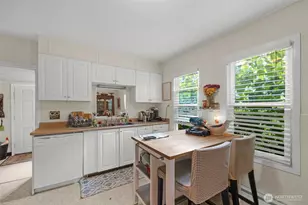 3852 Courtland Pl S, Seattle, WA 98118 - Photo 15