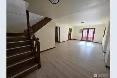 16012 11th Avenue NE, Shoreline, WA 98155 - Photo 3