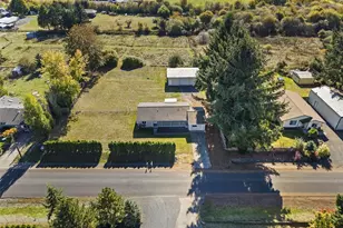 218 Valley Meadows Dr, Chehalis, WA 98532 - Photo 3