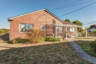 1726 2nd St, Marysville, WA 98270 - Photo 35
