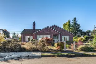 1726 2nd St, Marysville, WA 98270 - Photo 1