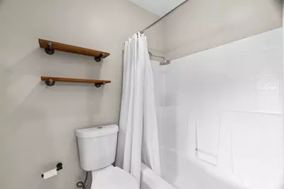 210 W Pioneer Avenue #311, Puyallup, WA 98371 - Photo 15