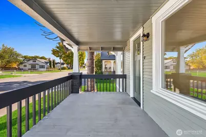 301 S Silver Street, Centralia, WA 98531 - Photo 5