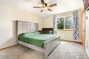 22207 126th St E, Bonney Lake, WA 98391 - Photo 13