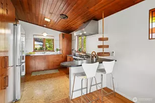 3611 30th Ave W, Seattle, WA 98199 - Photo 7