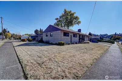 1915 General Anderson Avenue, Vancouver, WA 98661 - Photo 3