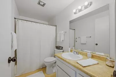 1731 157th Avenue NE #E103, Bellevue, WA 98008 - Photo 13