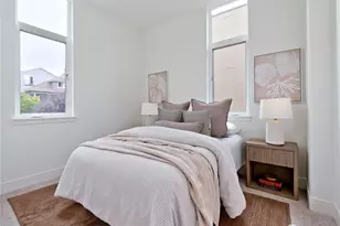 715 15th Ave, Seattle, WA 98122 - Photo 9