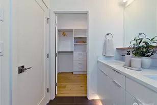 715 15th Ave, Seattle, WA 98122 - Photo 17