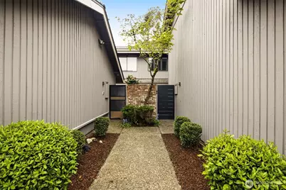 14226 NE 2nd Place #65, Bellevue, WA 98007 - Photo 35