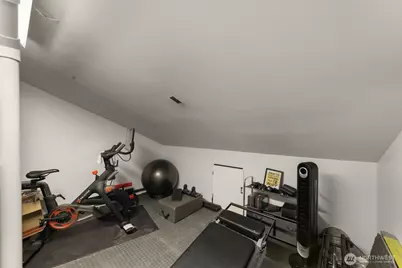 14226 NE 2nd Place #65, Bellevue, WA 98007 - Photo 27
