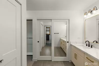 14226 NE 2nd Place #65, Bellevue, WA 98007 - Photo 31