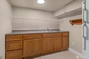 3005 3rd Ave W, Seattle, WA 98119 - Photo 17