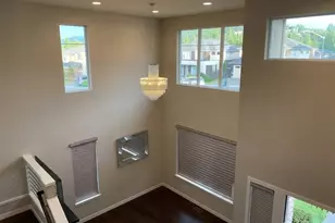 16410 SE 46th Ct, Bellevue, WA 98006 - Photo 3