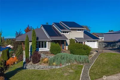 811 21st Avenue SW, Puyallup, WA 98371 - Photo 1