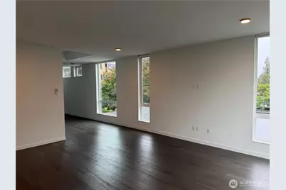 2573 13th Avenue W, Seattle, WA 98119 - Photo 7