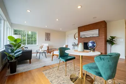 8344 Beacon Avenue S, Seattle, WA 98118 - Photo 5