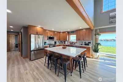 915 W Edgewater Lane, Moses Lake, WA 98837 - Photo 7