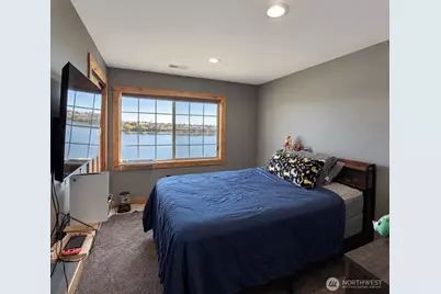 915 W Edgewater Lane, Moses Lake, WA 98837 - Photo 23